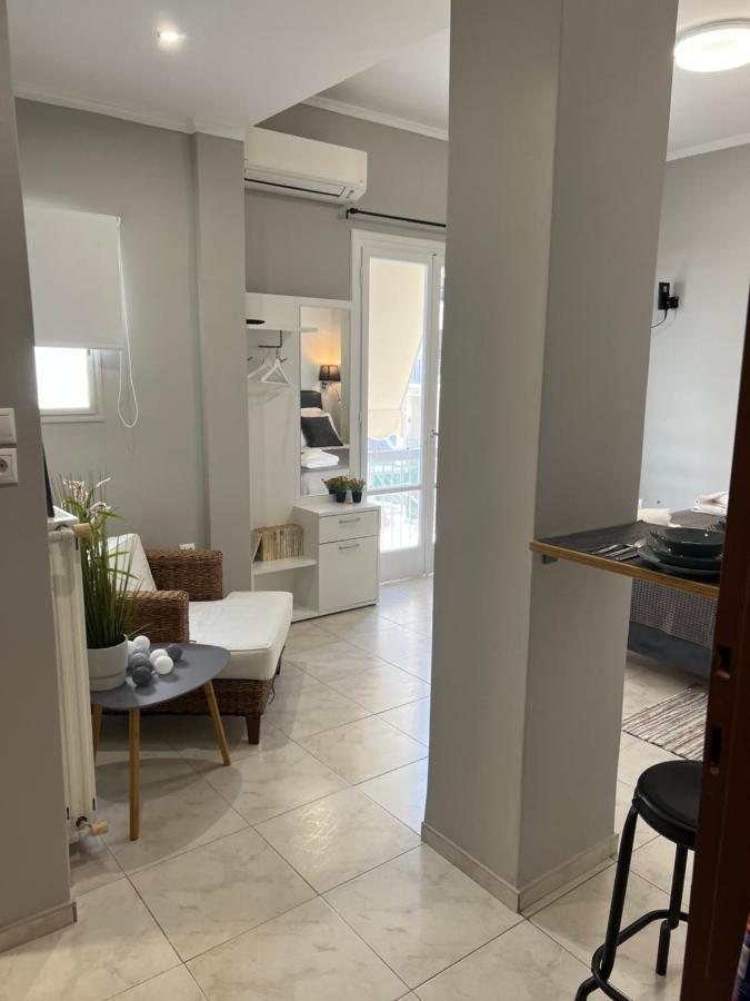 Living Near Acropolis By Sylvia Staikou At Nikis Str Apartman Athén Kültér fotó